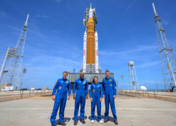 Misión se prepara para llevar cuatro astronautas alrededor de la Luna tras más de 50 años