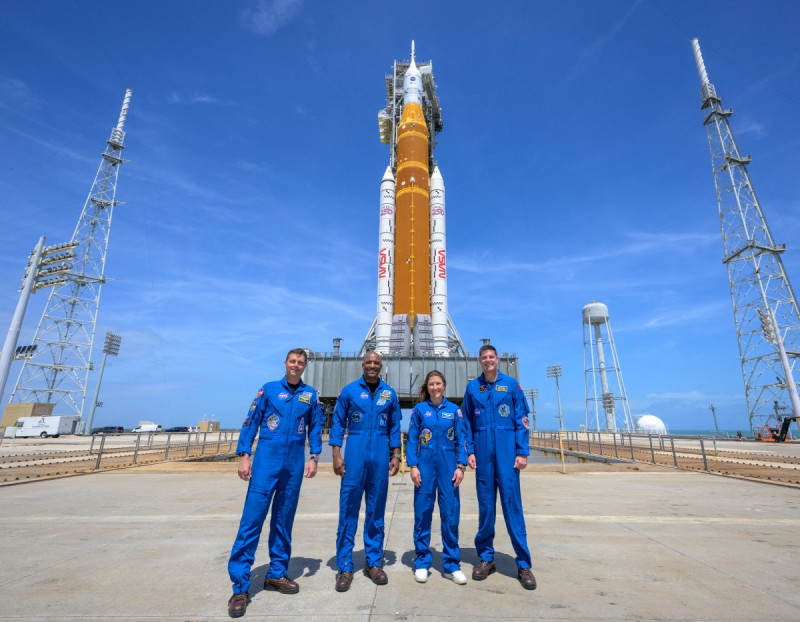 Misión se prepara para llevar cuatro astronautas alrededor de la Luna tras más de 50 años