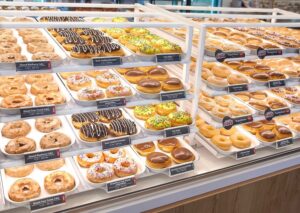 Krispy Kreme abrirá en Santiago su primer Doughnut Theater fuera del Gran Santo Domingo