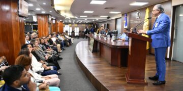JCE socializa con entidades financieras elementos tecnológicos de la nueva cédula
