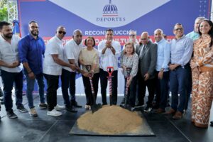 Kelvin Cruz inicia reconstrucción del Club La Matica en La Vega