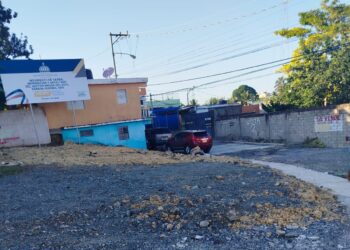 Comunitarios de Brisas del Este solicitan cancha deportiva para fomentar la recreación y formación de sus jóvenes