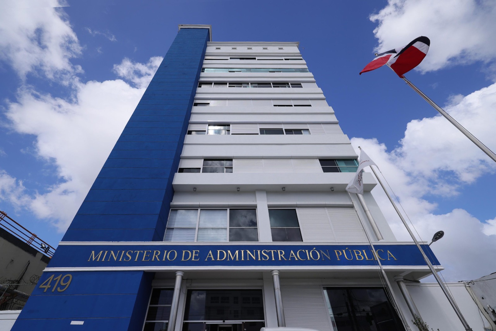 MAP dispone que instituciones públicas prioricen el trabajo remoto por las lluvias