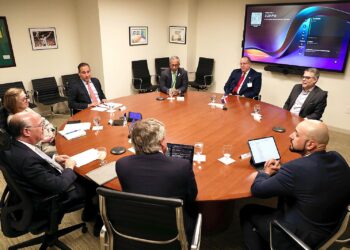 RD se reúne con el Banco Mundial, FMI, BID y bancos de inversión ante la crisis internacional