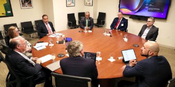 RD se reúne con el Banco Mundial, FMI, BID y bancos de inversión ante la crisis internacional