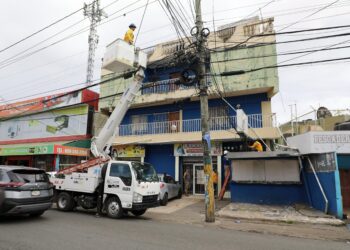 Edeeste y Pgase fiscalizan a clínica y colmado de Santo Domingo Este por anomalías afectaban la facturación eléctrica