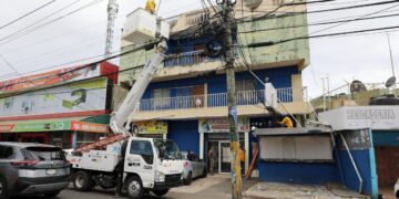 Edeeste y Pgase fiscalizan a clínica y colmado de Santo Domingo Este por anomalías afectaban la facturación eléctrica