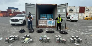 Incautan 120 paquetes de cocaína camuflajeadas en equipos médicos