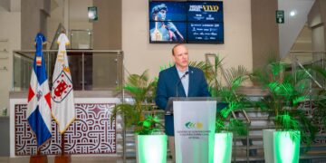 Inauguran exposición “Miguel Ángel Vivo” en Santiago