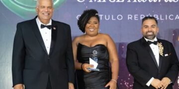 Jardín de Novias destaca con participación en The Wedding Event y recibe dos estatuillas en Premios LAWA 2026