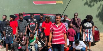 Interceptan vehículo con 19 migrantes indocumentados en Santiago Rodríguez