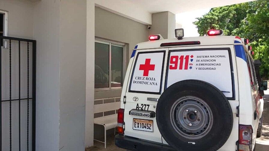 20 estudiantes son ingresados en centros de salud tras consumir leche en escuela de Santiago