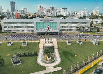 Ministerio de Defensa investigará cómo llegaron municiones calibre 50 a banda haitiana 400 Mawozo