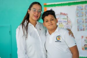Reconocen alumnos dominicanos como "Estudiantes de la Semana" por destacarse en olimpiadas nacionales e internacionales