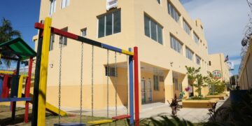 Estudiantes y comunitarios valoran mejoras en Politécnico San Vicente de Paúl entregado por el Gobierno