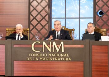 Abinader plantea eliminar término “doméstica” por considerarlo despectivo